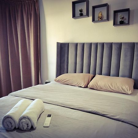 Moderne Appartement Au Plein Centre-Ville En Face Hilton & La Gare De Train Tgv Avec Climatisation Tanger Eksteriør billede