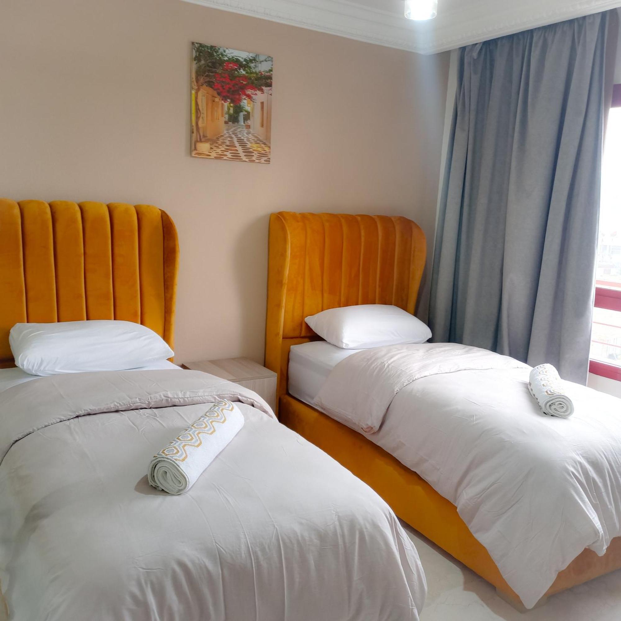 Moderne Appartement Au Plein Centre-Ville En Face Hilton & La Gare De Train Tgv Avec Climatisation Tanger Eksteriør billede